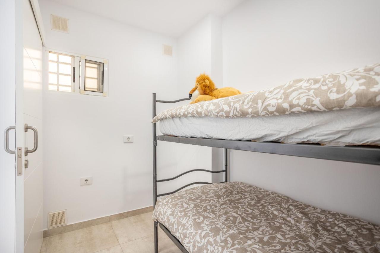 Family Home Near Ocean Los Cristianos Lovetenerife アロナ エクステリア 写真