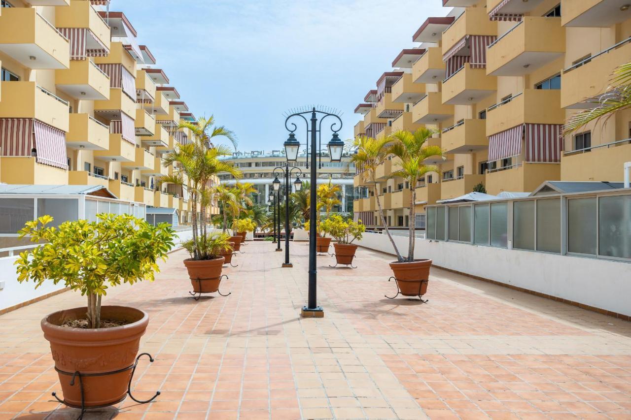 Family Home Near Ocean Los Cristianos Lovetenerife アロナ エクステリア 写真
